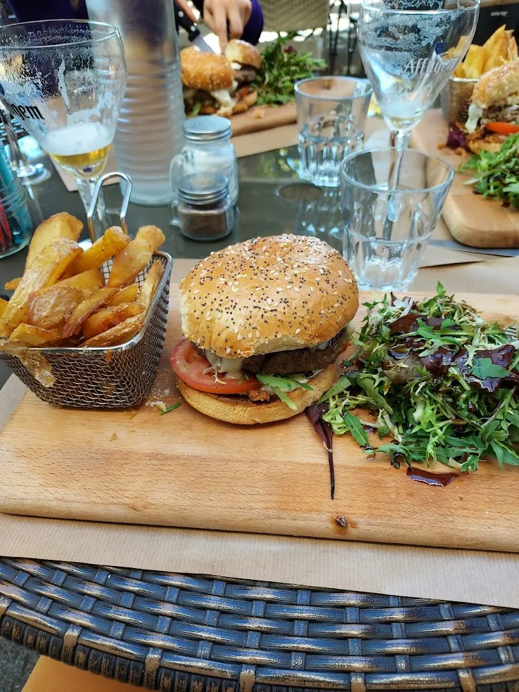 Burger Au Fromage de Banon